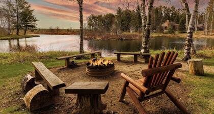 Reel Inn 'Lodge' sur la riviÚre Au Train, prÚs du lac Supérieur