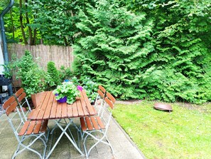 Outdoor dining - Haus Bernstein - Kölp - forest and sea(h)r (Loddin)