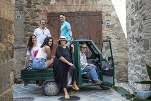 Unclassified image, 2 of 11, button - The Gelda house, relax with a view (Castelnuovo dell'Abate)