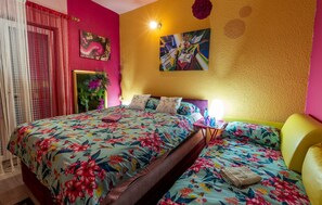 4 chambres, accès au Wi-Fi (inclus), literie fournie
