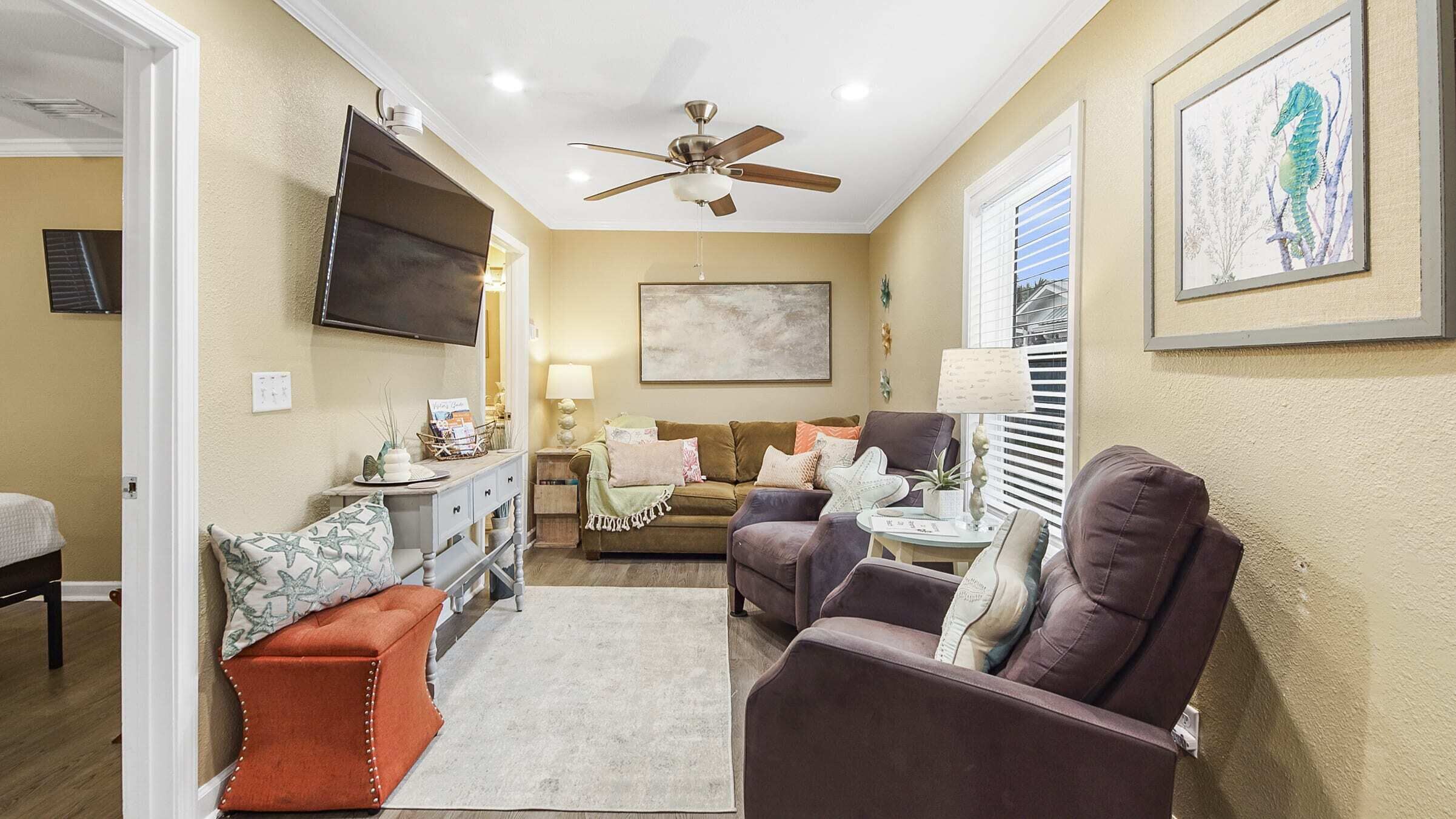 BeachLife Unit BC Getaway Sleeps 22