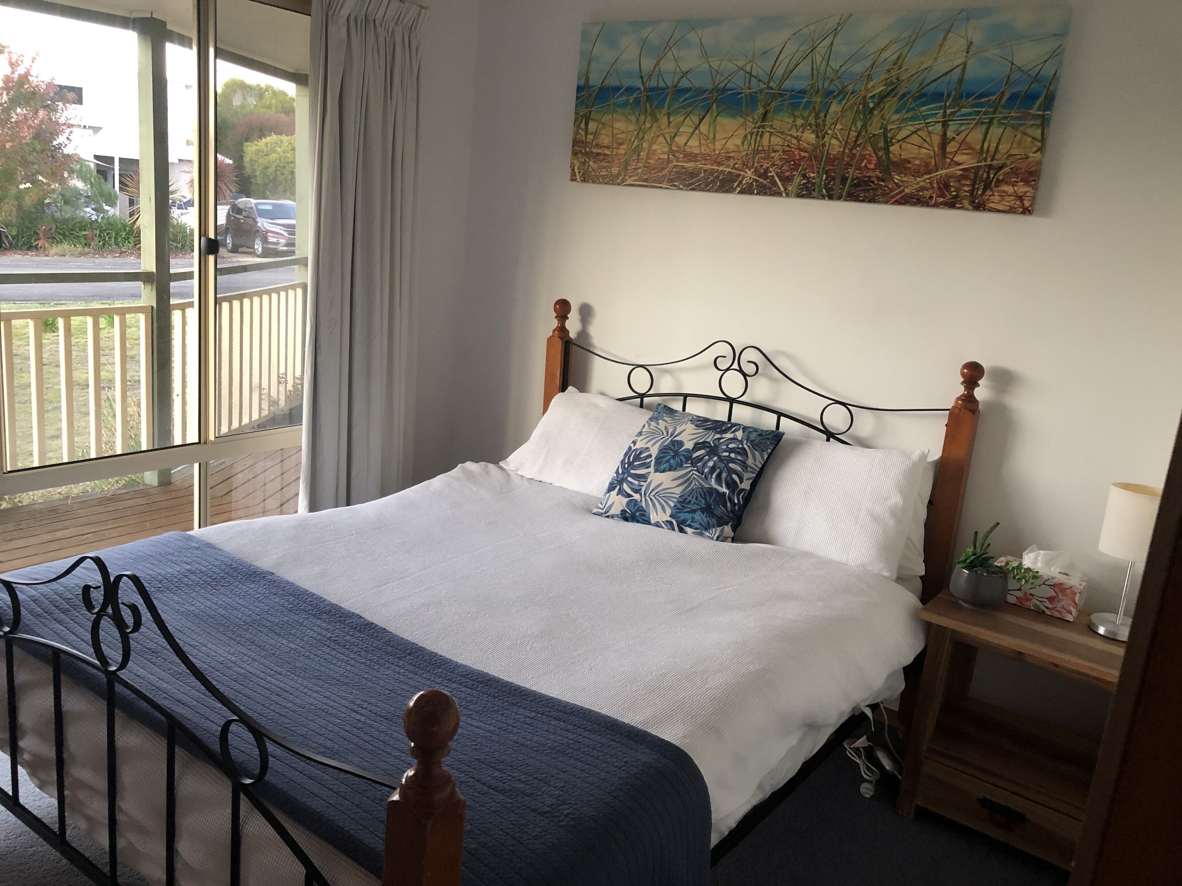 Close to the Beach. Gateway to Maria Island. — image 16