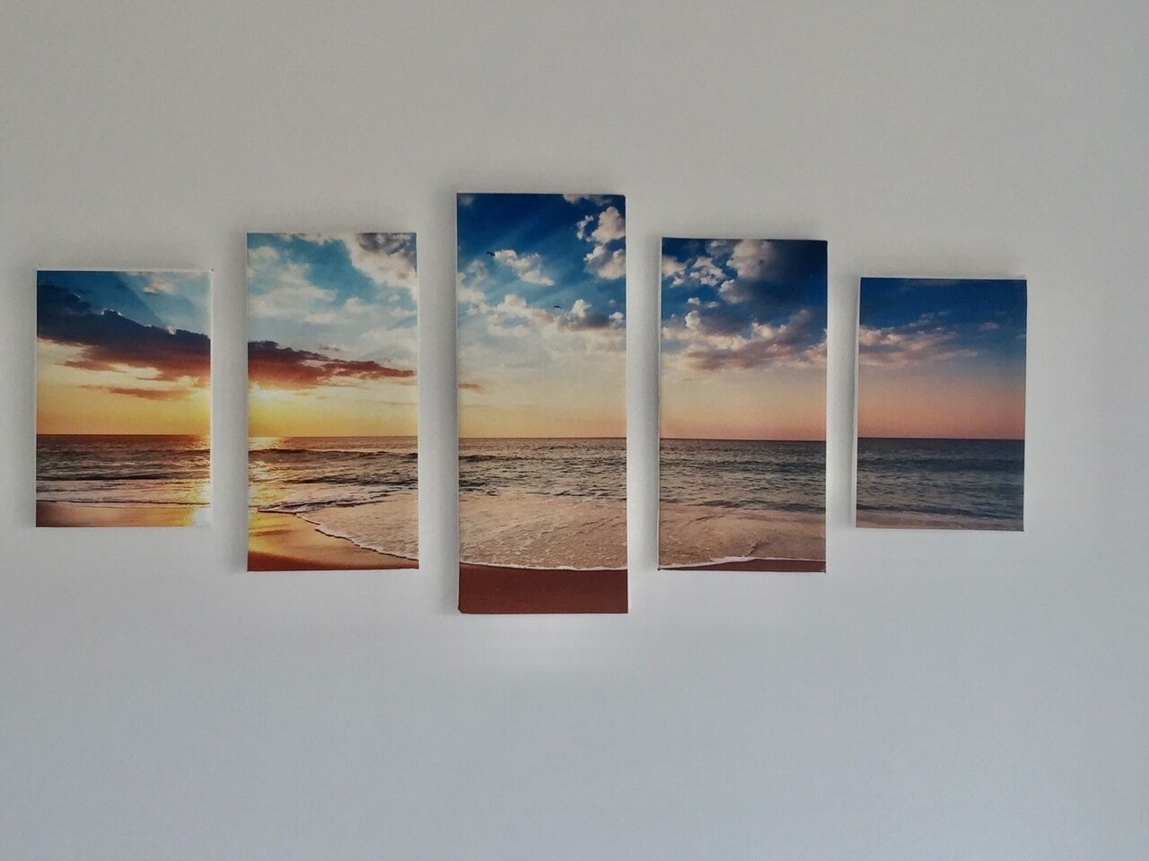 Close to the Beach. Gateway to Maria Island. — image 2