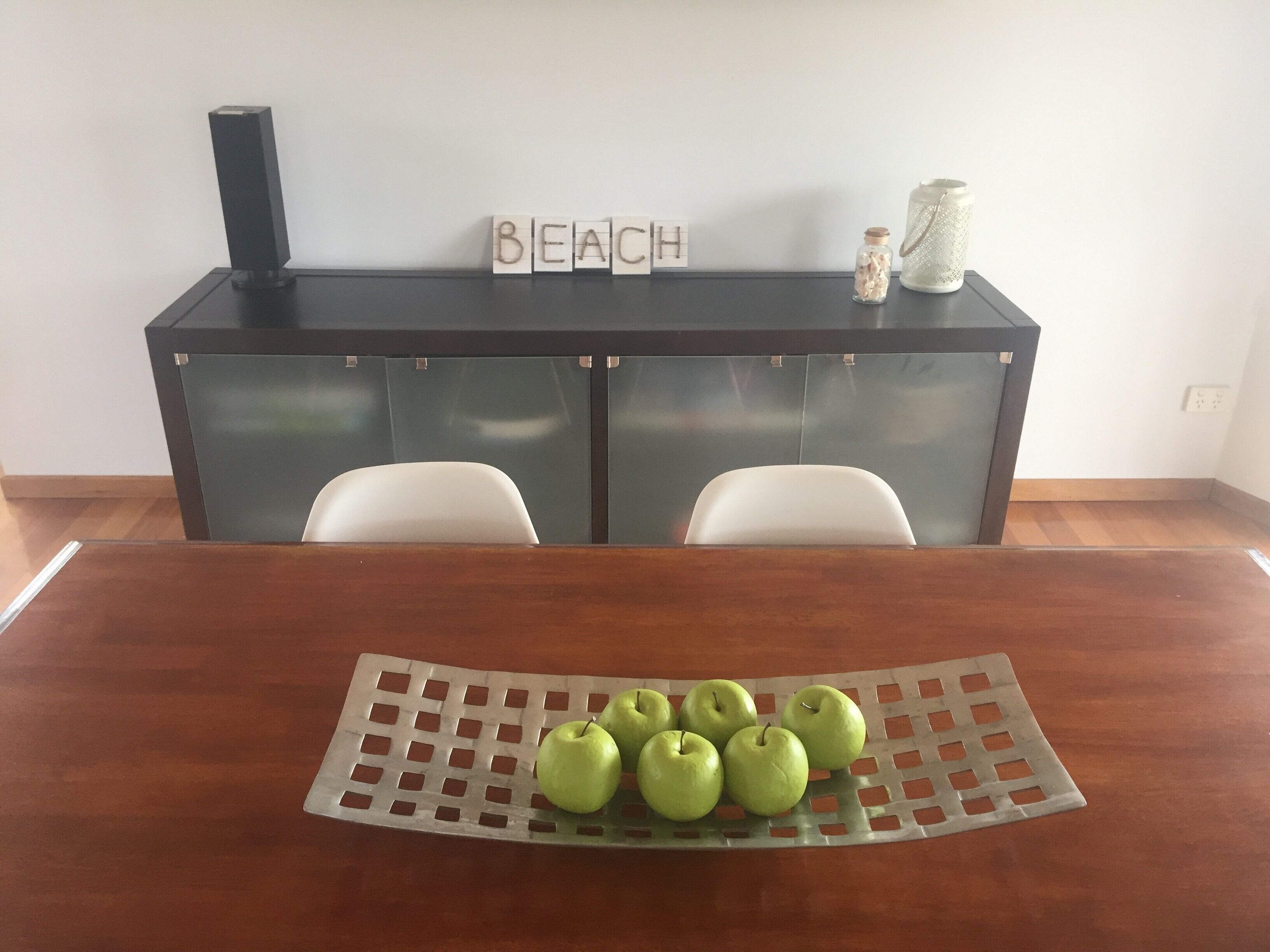 Close to the Beach. Gateway to Maria Island. — image 9