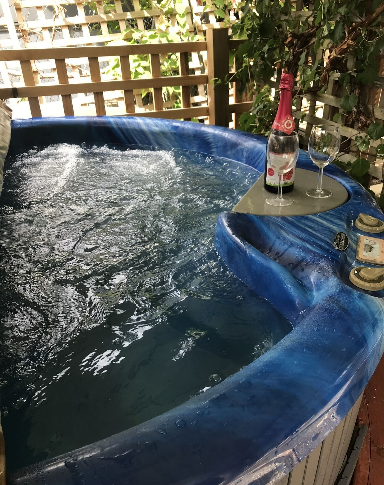 Bain à remous extérieur