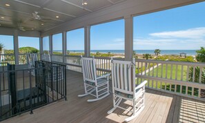 Property grounds - OCEANFRONT / Sleeps 12 / SAND PIT / SCREEN PORCH / ELEVATOR (Isle of Palms)