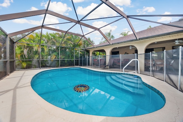 Outdoor pool, a heated pool