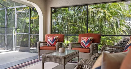 CANAL HOME! WARM PRIVATE POOL! FAMILY MEMORIES! WIFI! GRILL! BABY SUPPLIES!