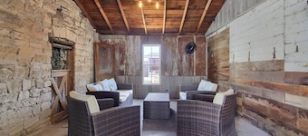 3 habitaciones 3. 5 baños casa de huéspedes con un espacio al aire libre inolvidable