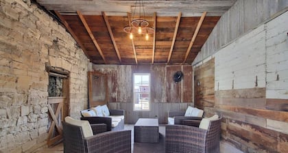 3 habitaciones 3. 5 baños casa de huéspedes con un espacio al aire libre inolvidable