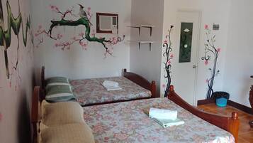 Desk, rollaway beds, bed sheets