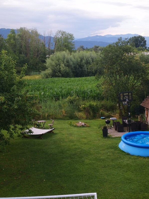 Property grounds - very central and very quiet, apartment in the heart of Lindau (Lindau (Bodensee))