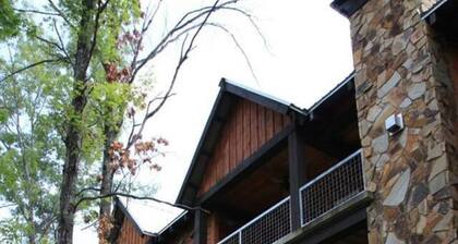 #722: Trout Hill Condo at Fall Creek Falls