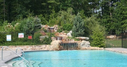# 722: Taimen Hill Condo Fall Creek Falls