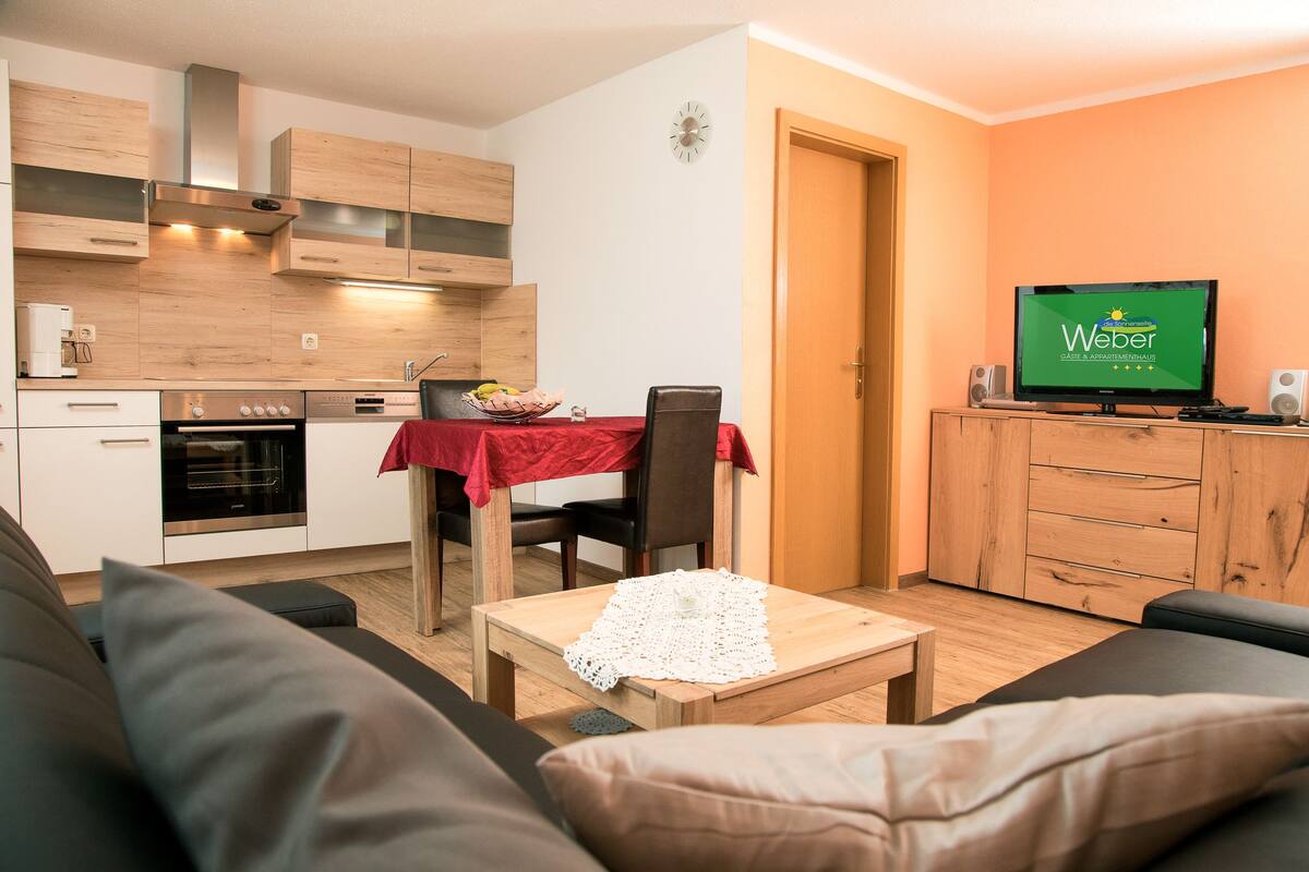 Appartement, 2 chambres (D) | Restauration dans la chambre