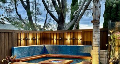 Coastal Retreat - Pool, Spa, Putting Green, Fire pit, Game Room & Near Beach!