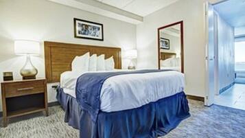 1 bedroom, in-room safe, iron/ironing board, free WiFi