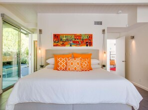 4 bedrooms, desk, iron/ironing board, free WiFi - The Arrow – Swanky Mid-Mod Palm Springs Escape (Palm Springs)