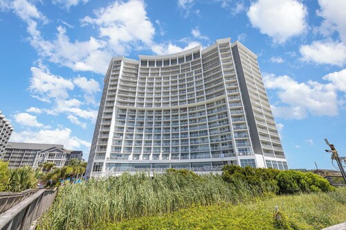 OCEANFRONT VIEWS FROM EVERY ROOM IN THIS CONDO.