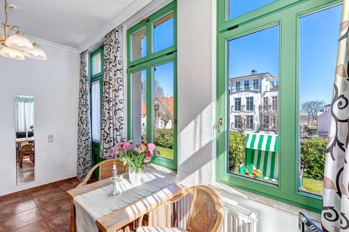 Villa Ostseewarte Whg. 5, TERRACE w. STRANDKORB - Villa Ostseewarte, STRANDNAH,