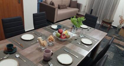 Comfortable 4th fl flat ideal for up to 8 people