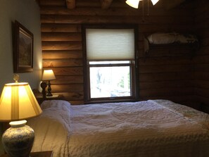 4 bedrooms, iron/ironing board, travel cot, free WiFi