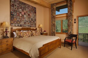 2 bedrooms, iron/ironing board, internet, bed sheets