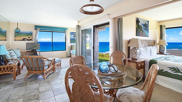 1 bedroom, iron/ironing board, internet, bed sheets - Hosted By Parrish Kauai Sealodge E3-sweeping oceanfront view & walk to beach! (Princeville)