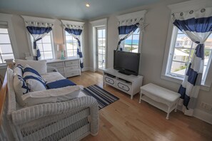 4 chambres, fer et planche à repasser, lit parapluie, Wi-Fi gratuit