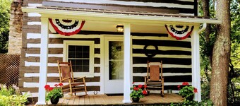 REDUCED TO 125 /NIGHT  HOLIDAYS , ROMANTIC LOG CABIN, NEAR NEW RIVER TRAIL  PARK