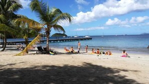 On the beach - Your studio in the Tropics of Martinique. 5 minutes walk from the beach! (Les Trois-Îlets)