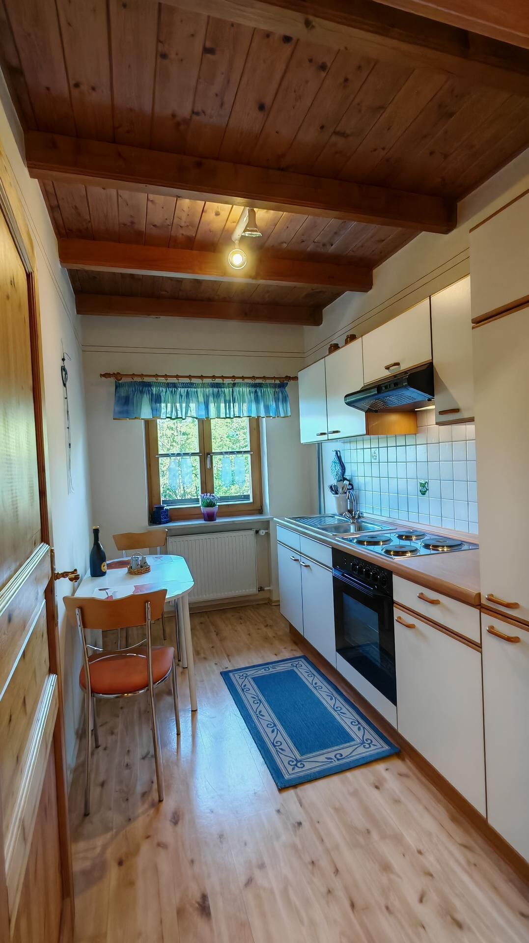 Ferienwohnung Riedlsteinblick (70qm) für 4 Personen mit Balkon-Ferienwohnungen Baur