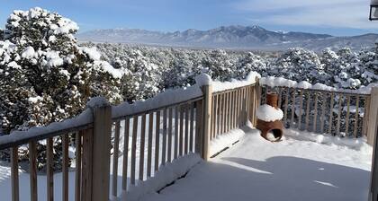 Quit & Private nestled in a Pinion and Juniper forest. Monthly rentals only.