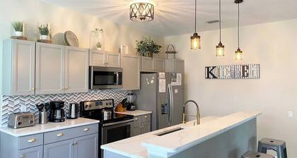 Themed Disney Vacation Home • Private Pool • Minutes from Parks • Windsor Hills