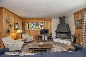 Interior - Goetzl by Hauserman Rental Group (Tahoma)