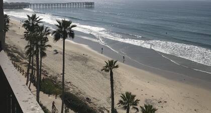 San Diego Beachfront/Oceanfront: 180 degree oceanfront view!