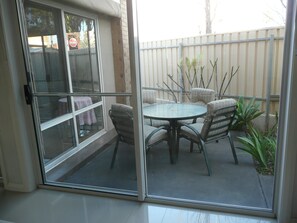 Property grounds - 2 Storey New Luxury Home great location 2 bathrooms 3 toilets sleeps 12  (Plympton)
