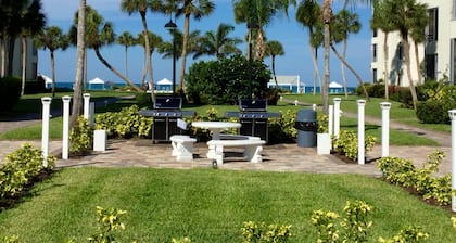 Island House Beach Resort V23