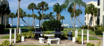 Island House Beach Resort V23