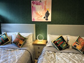 2 sovrum, strykjärn/strykbräda, internet och sängkläder