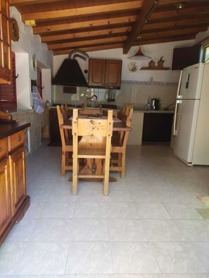 Fridge, stovetop, cookware/dishes/utensils