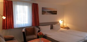 2 bedrooms, WiFi, bed sheets - House Gudrun FeWo 7 OG - Stranddistel - House Gudrun: Apartment 7 (Zinnowitz)