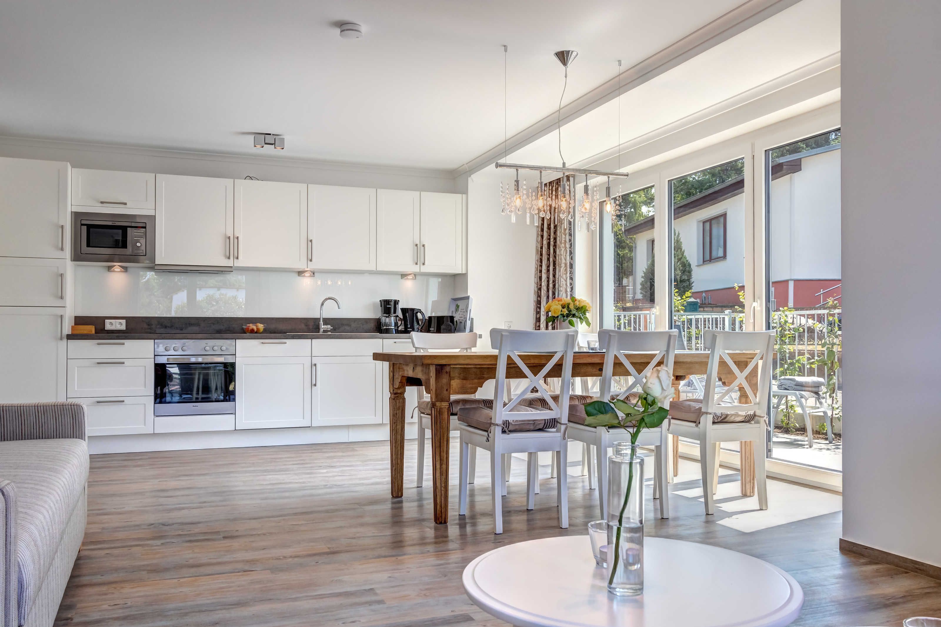 Refrigerador, microondas, horno y lavavajillas 