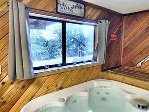 Interior - INDEP.CLOSE TO SKI/REMODELED CHALET ON XL LOT W VIEWS OF SKI RESORT &MOUNTAINS (Angel Fire)