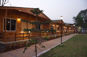 Garden - Sai River Resort (Khalapur)