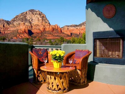 Espectaculares vistas de la roca y la puesta de sol de Sedona Red ~ Honeymoon Escape ~ Jacuzzi lujoso