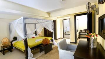 2 bedrooms, iron/ironing board, internet, bed sheets