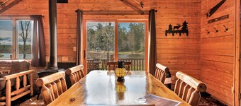 Cabin on AuTrain River a few blocks from Lk Superior, 10 mi from Munising