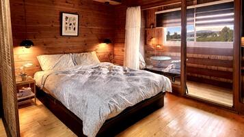 Cabana luxo, 1 cama Queen, geladeira e micro-ondas, vista para o oceano | Edredons de pluma, individualmente decorados, individualmente mobiliados