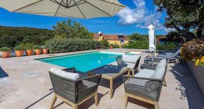 Schönes Haus mit 2 Schlafzimmern in.